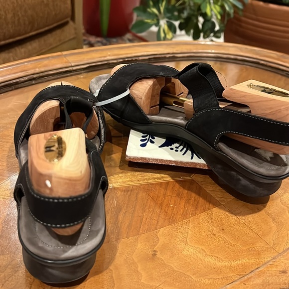 Mephisto Petra Sandals Suede Leather EURO 40 10M - Picture 5 of 8